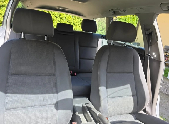 Audi A4 cena 9800 przebieg: 310274, rok produkcji 2001 z Zbąszyń małe 137
